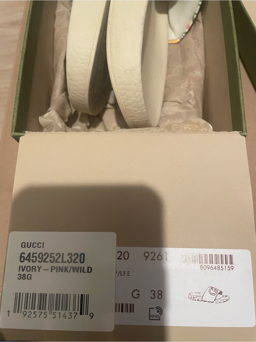 Gucci Ivory Slide Sandals with Pink Floral Accent - Picture 3 of 6